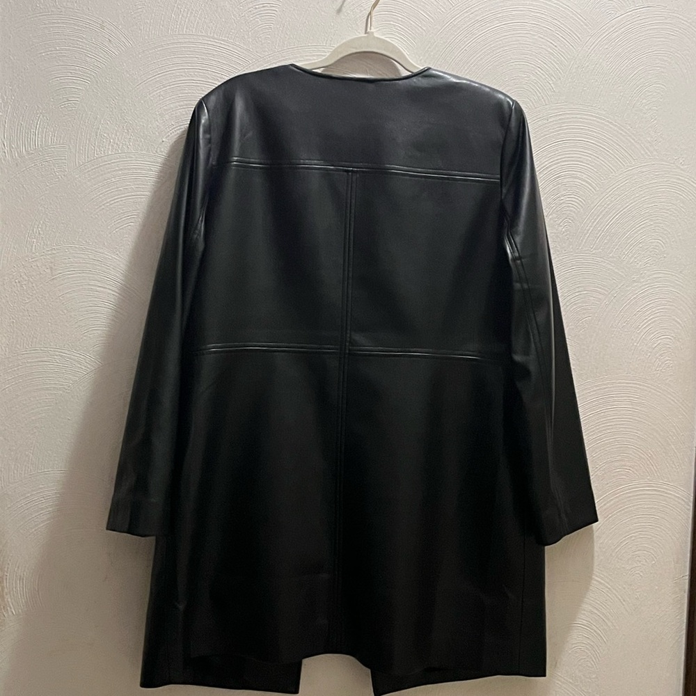 Chico’s Black Faux Leather Open Front Jacket. Chico’s size 2 (US size 12). - Picture 4 of 6